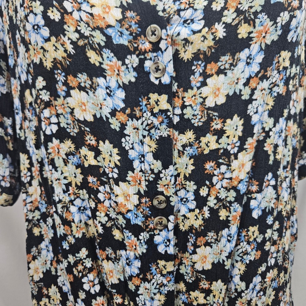C&C California Women Black‎ Floral Tie Front Button Down Rayon Blouse Size M - Picture 4 of 7